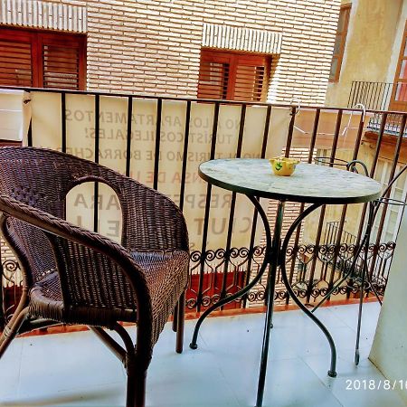 Valencian Dreams Of The Proletariat Apartment Exterior photo