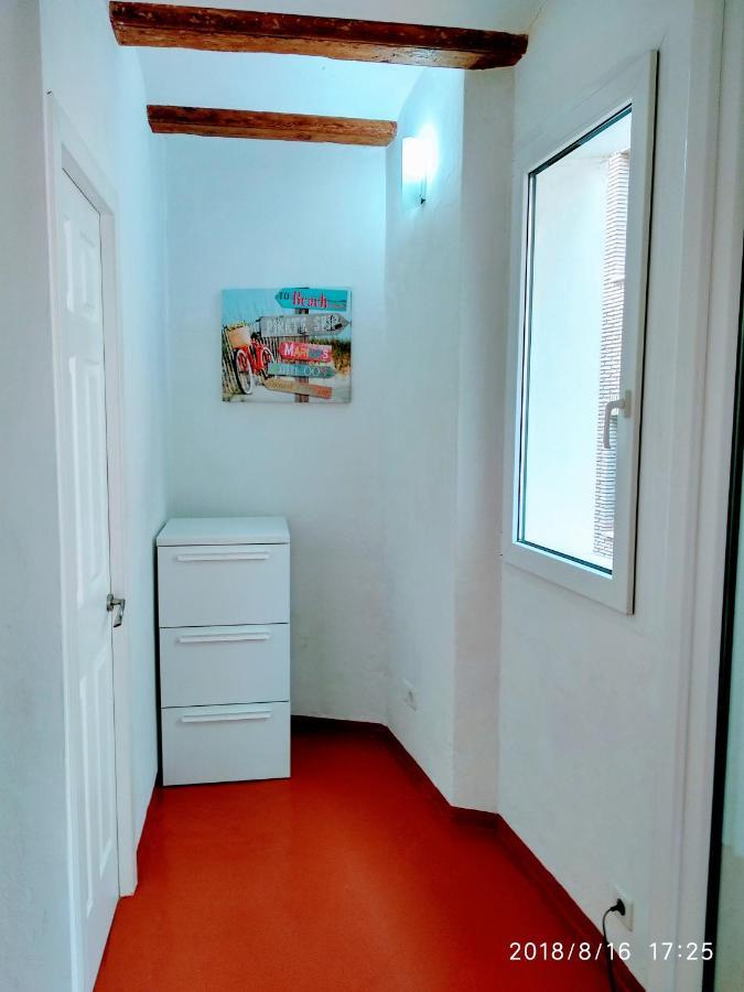 Valencian Dreams Of The Proletariat Apartment Exterior photo