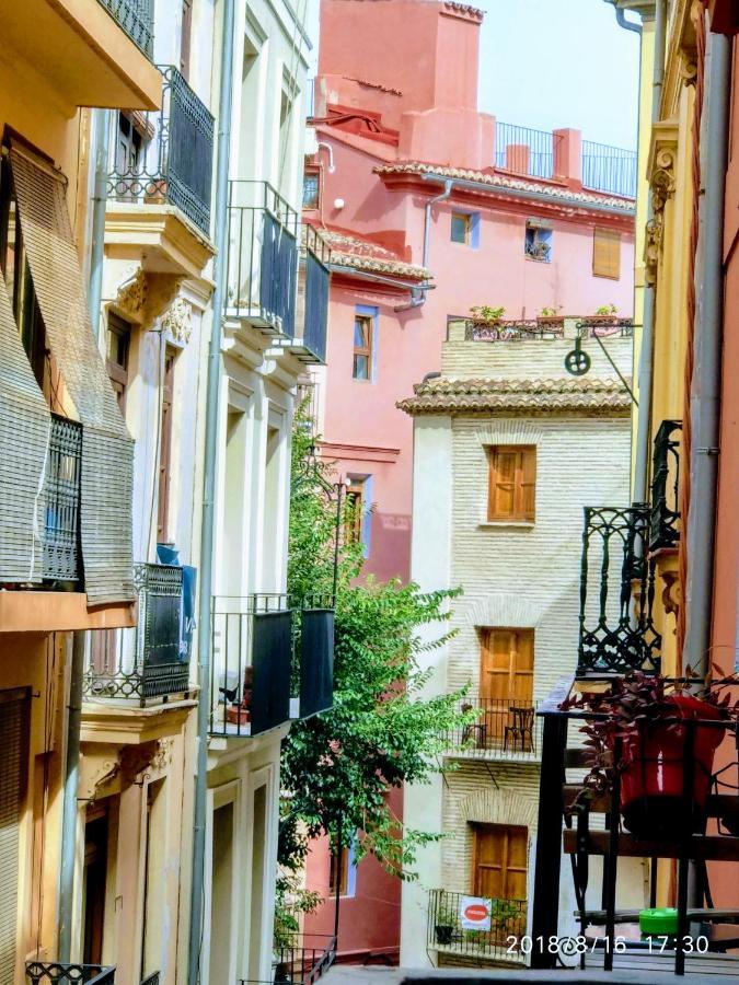 Valencian Dreams Of The Proletariat Apartment Exterior photo